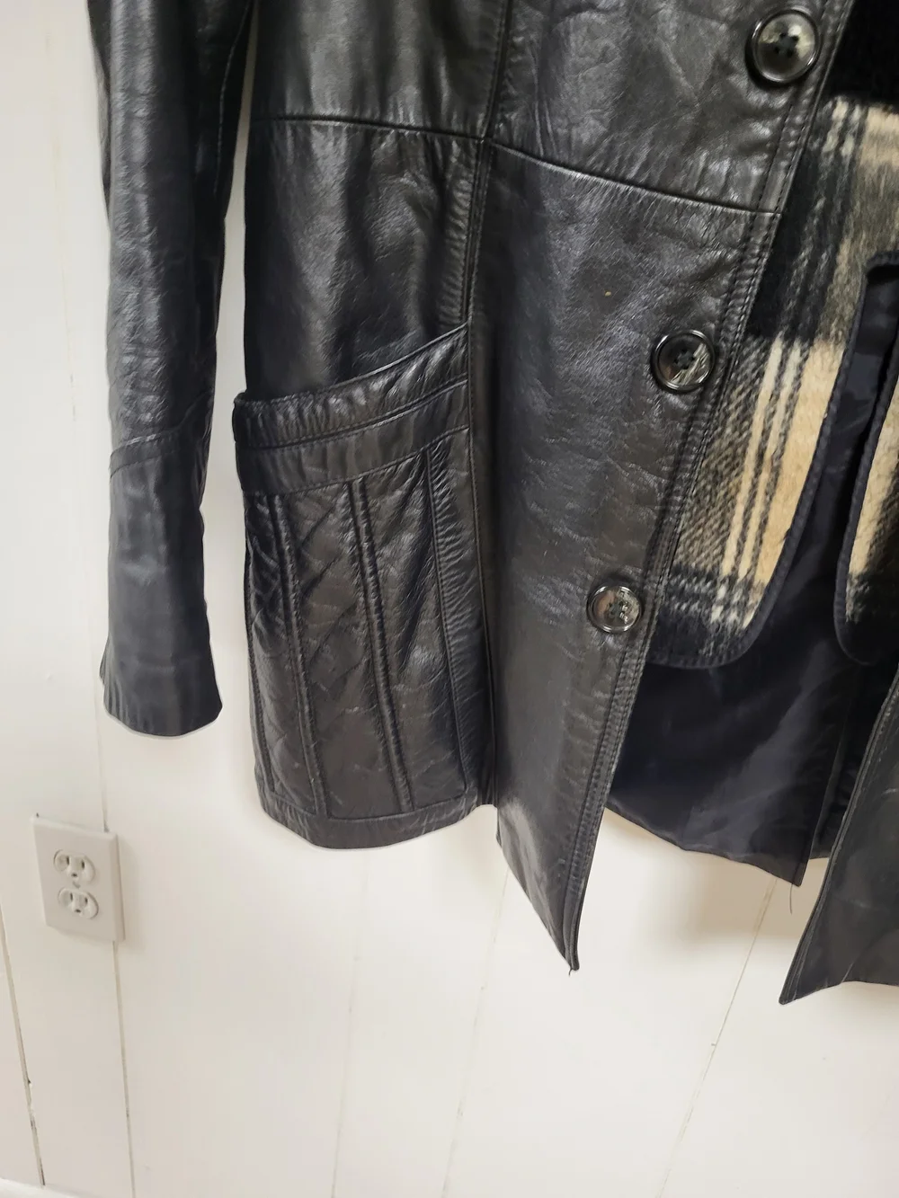 Vtg. Men's Black Leather Button-Front Trench Coat, Size 42, Meduim